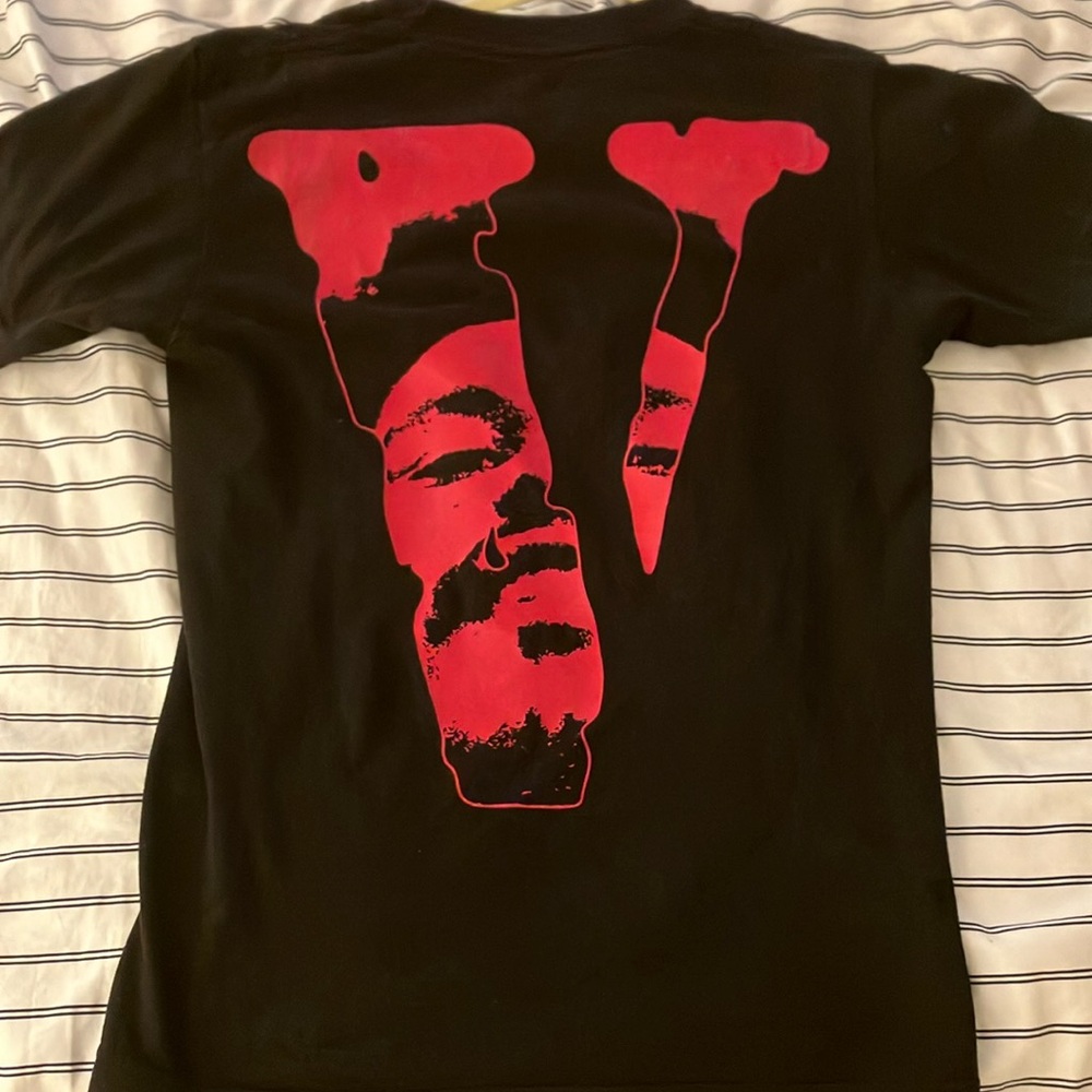 VLONE THE WEEKND “AFTER HOURS” T-SHIRT AUTHENTIC SIZE SMALL EXCELLENT CONDITION
